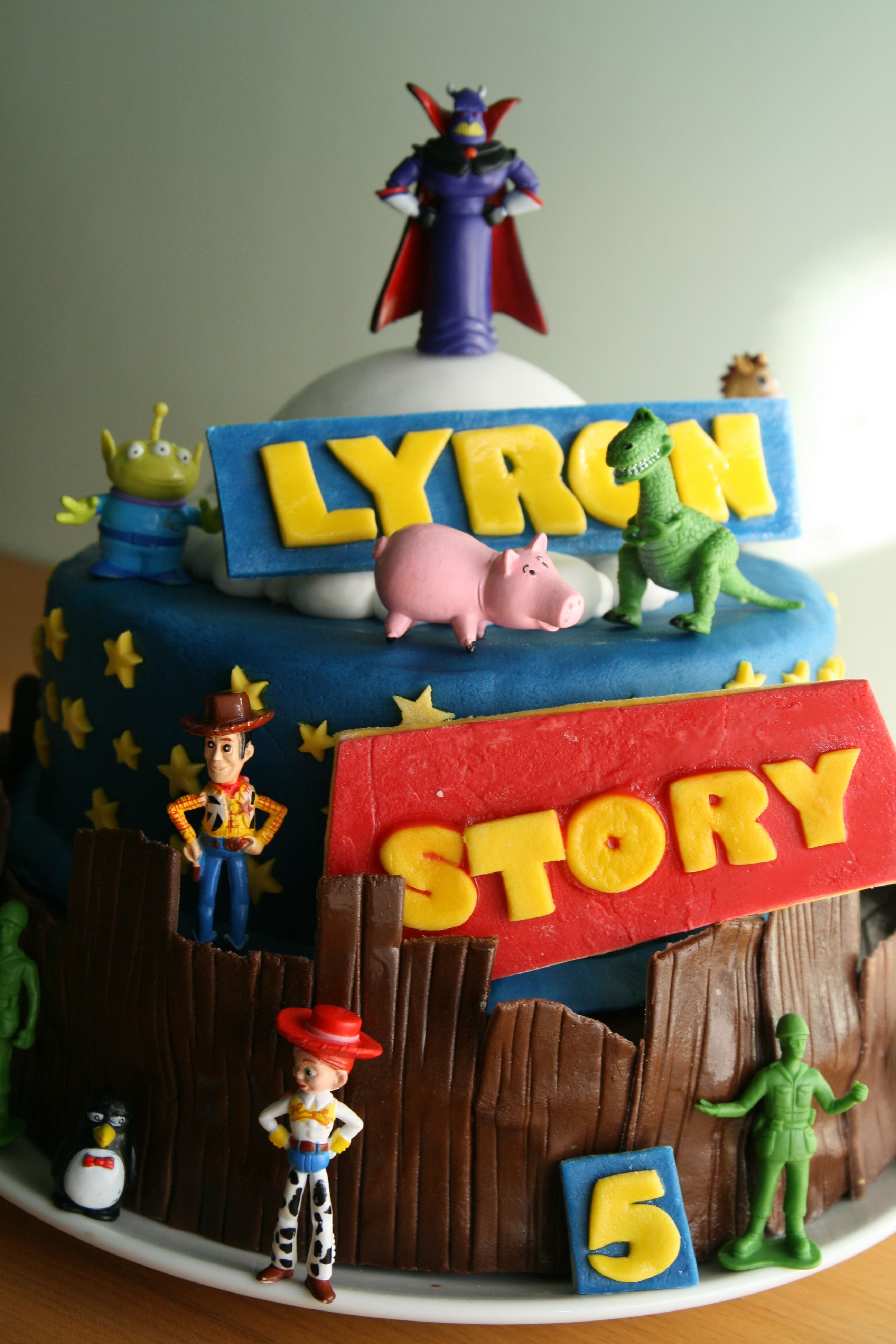 Le gâteau d'anniversaire Toy Story (tutoriel) #1 – Les délices d'Anaïs